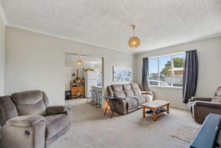 136 Russell Street Westport_1