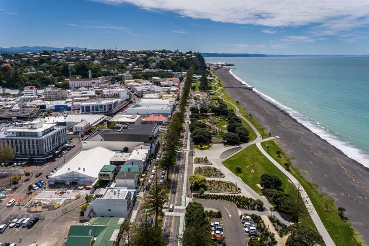 209 Marine Parade Napier South_11