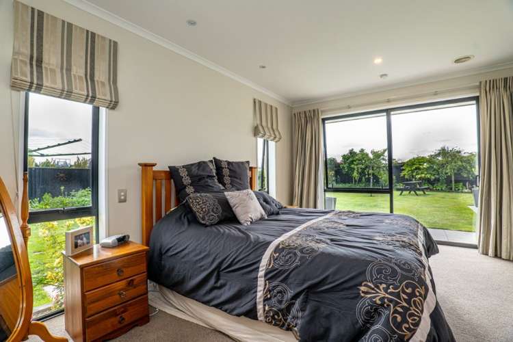 7 Coutts Lane West Melton_18