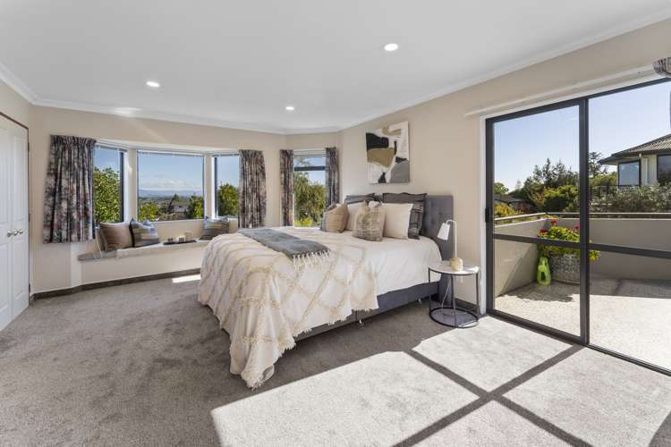 56 Olympus Way Richmond_15