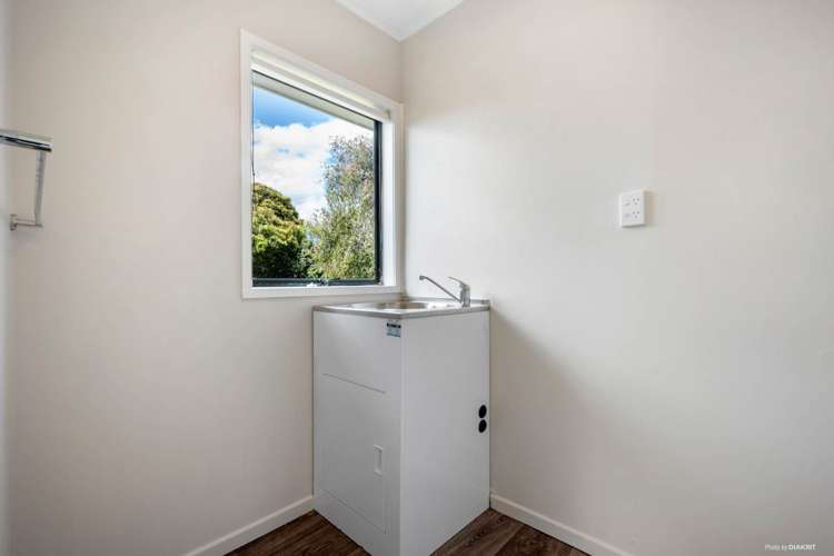 199 Mahia Road Wattle Downs_13