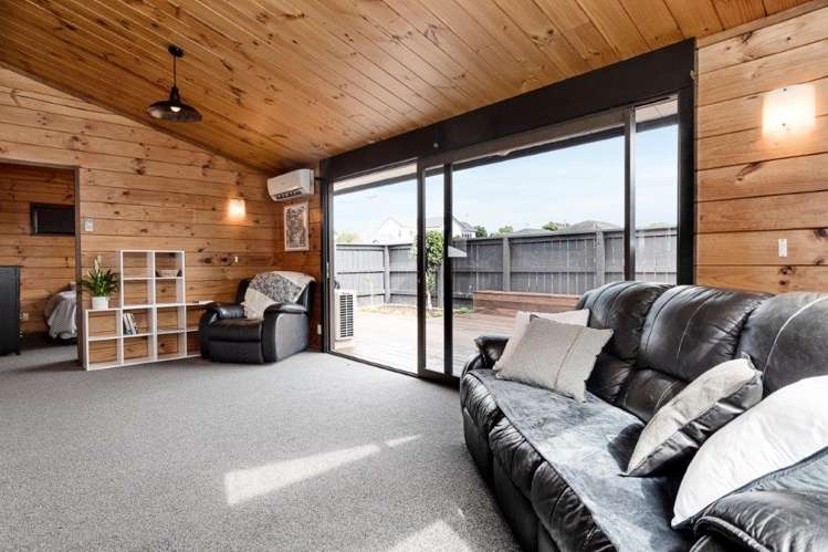 32 Golf Road 11229_11