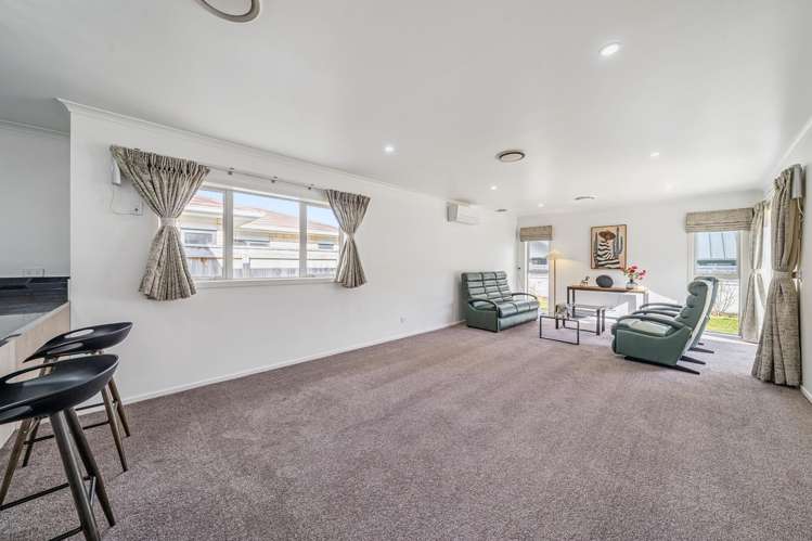 7 Martha Turnell Crescent_1