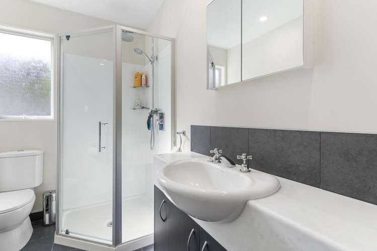 2/10 Vireya Court Goodwood Heights_7