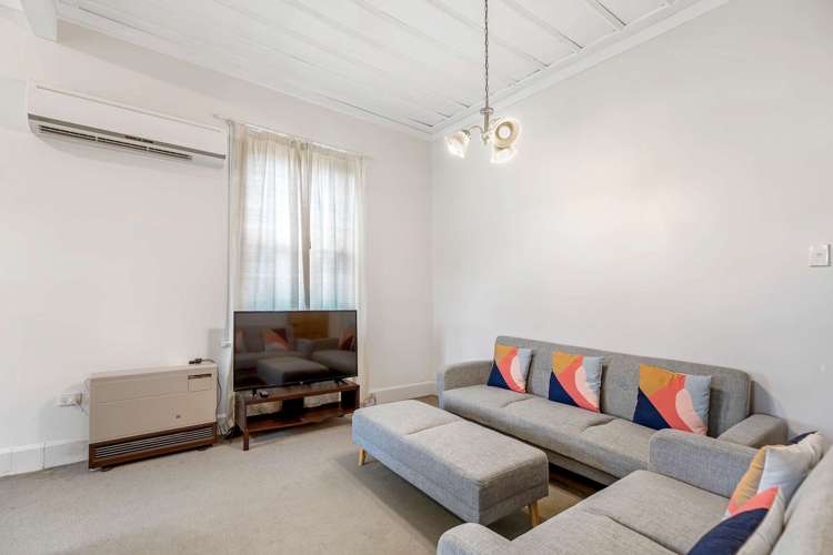 127 Linton Street West End_3