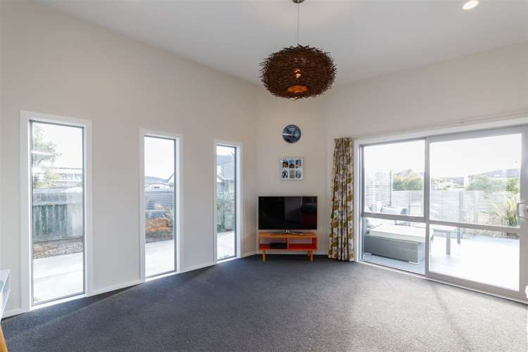 968 Tremaine Avenue Roslyn_8