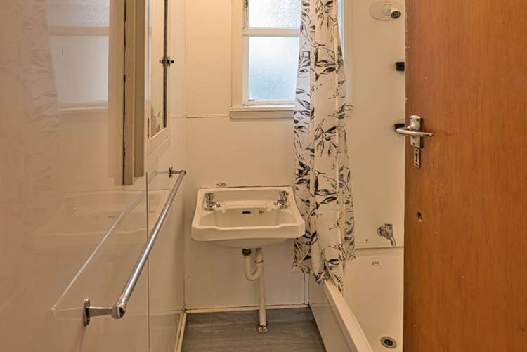 5 Beatty Crescent Hampstead_15