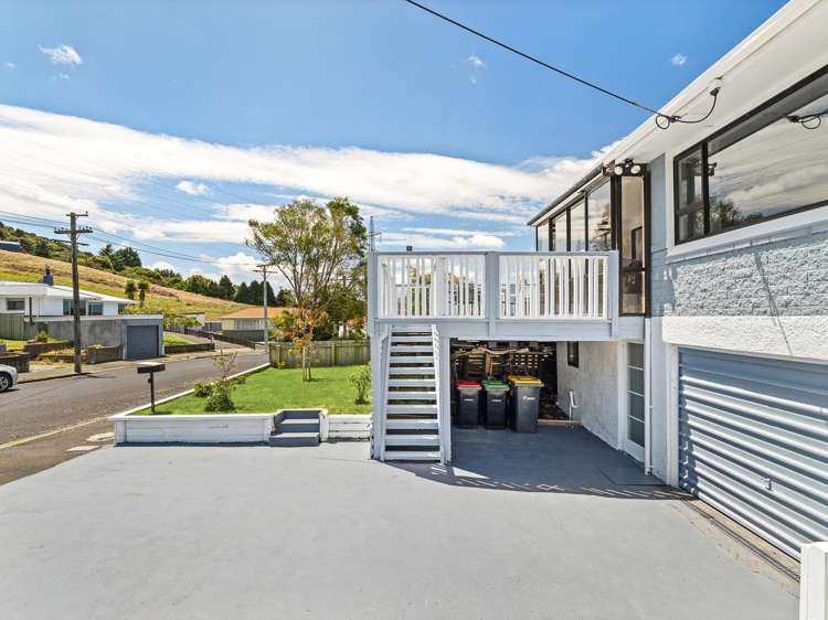 28 Stephen Street Halfway Bush_1