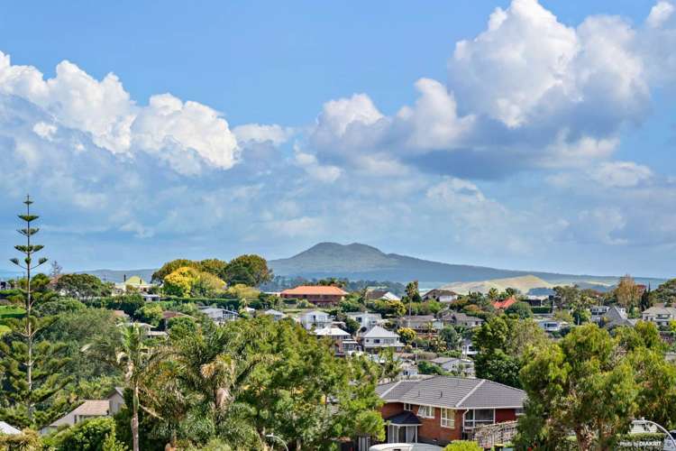 2b Cheriton Road Mellons Bay_5