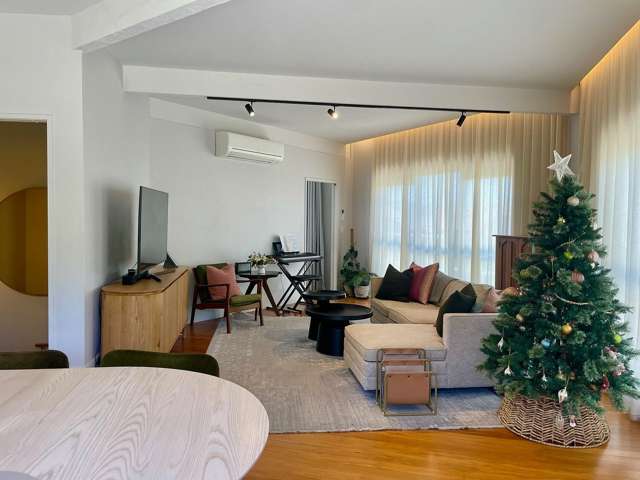 Charming Island Bay 3BR Home w/ Views