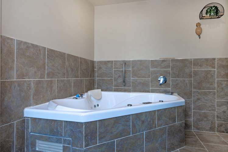 215 Ohiwa Beach Road Waiotahe_54