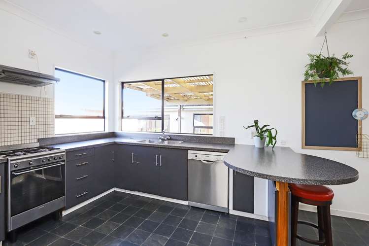 906 Williams Street Mahora_7