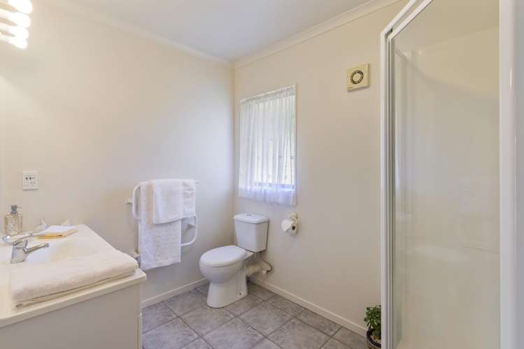 29 Carnoustie Drive Wattle Downs_17