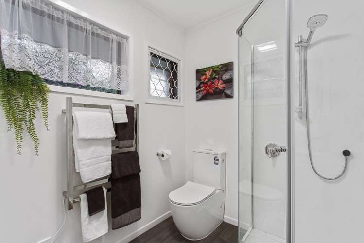 2/8 Glencourt Place Glenfield_10