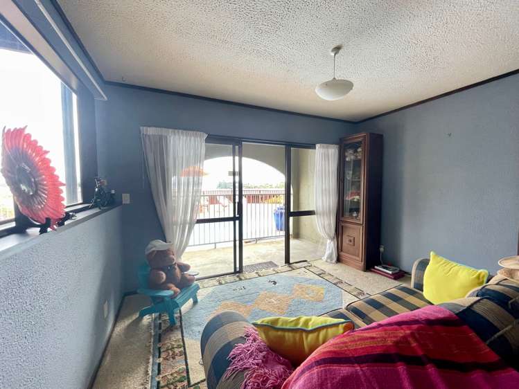 87 Princess Road Bellevue_12