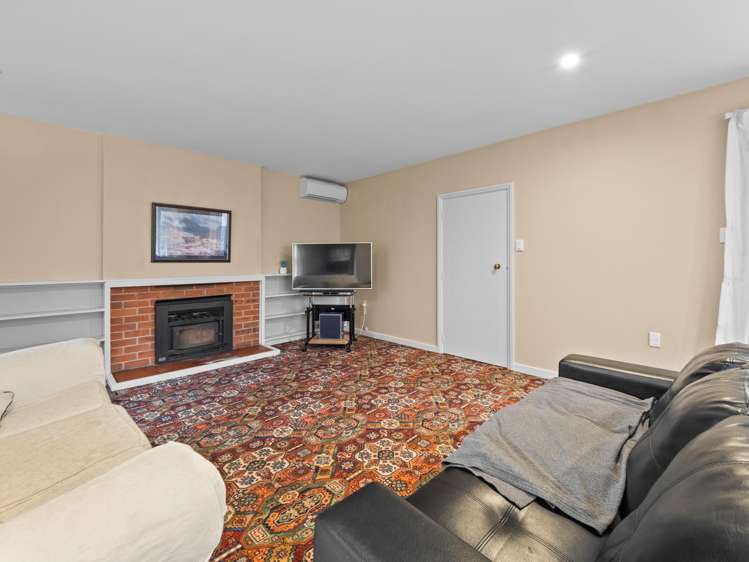 69 Racecourse Road Allenton_12