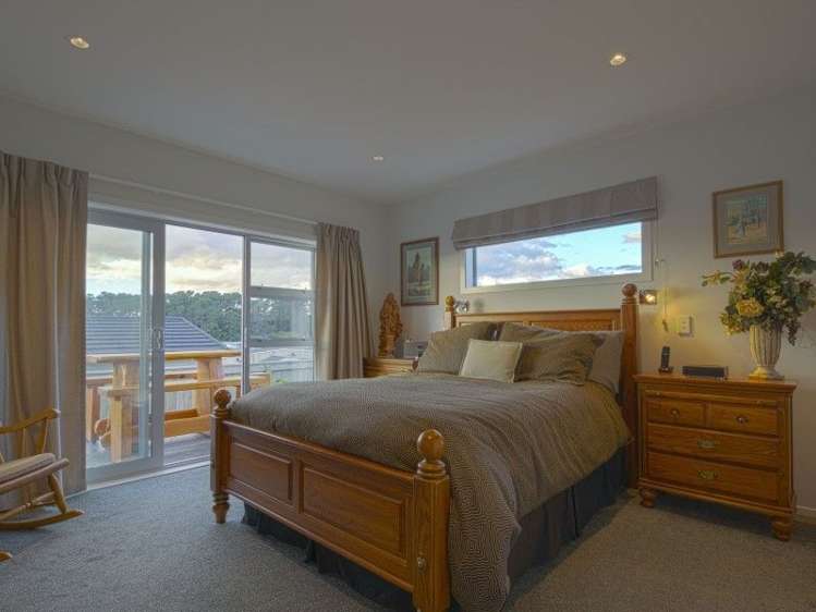 17 John Burke Drive Aotea_11