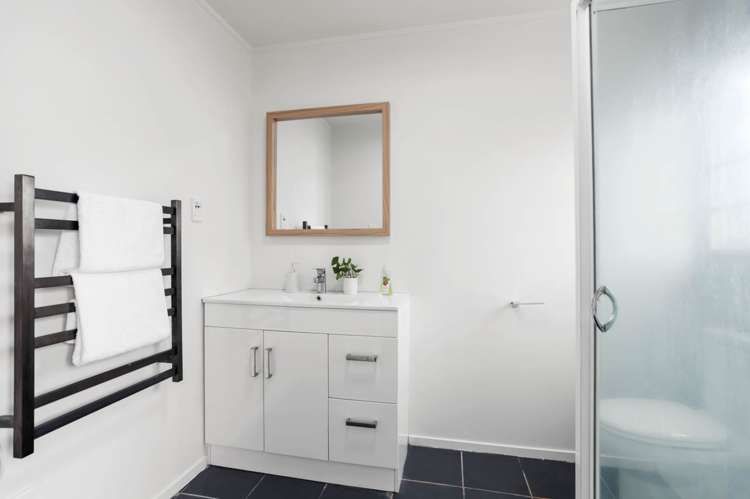 11 Drome View Place Beach Haven_21