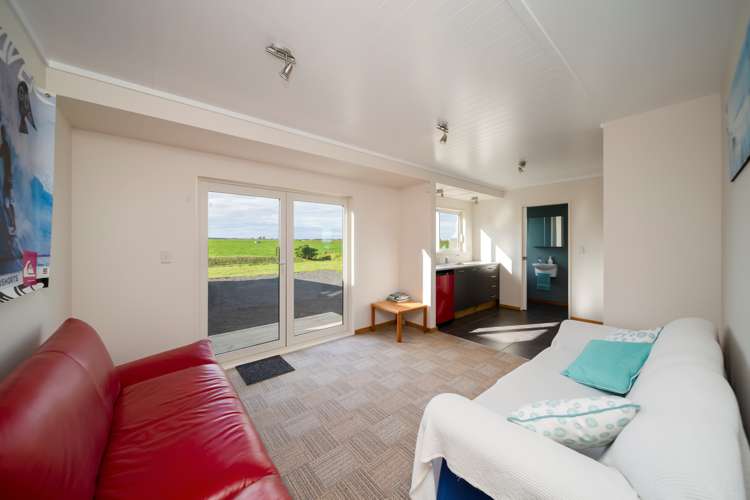 285 Tai Road Opunake_13