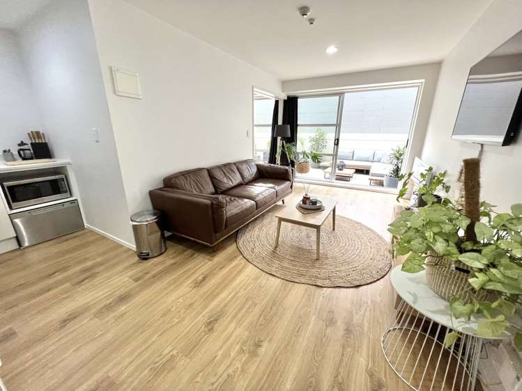 8/8 Clayton Street Newmarket_3