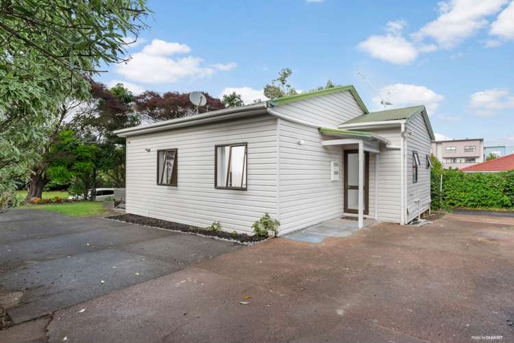 1/18 Buscomb Avenue Henderson_11