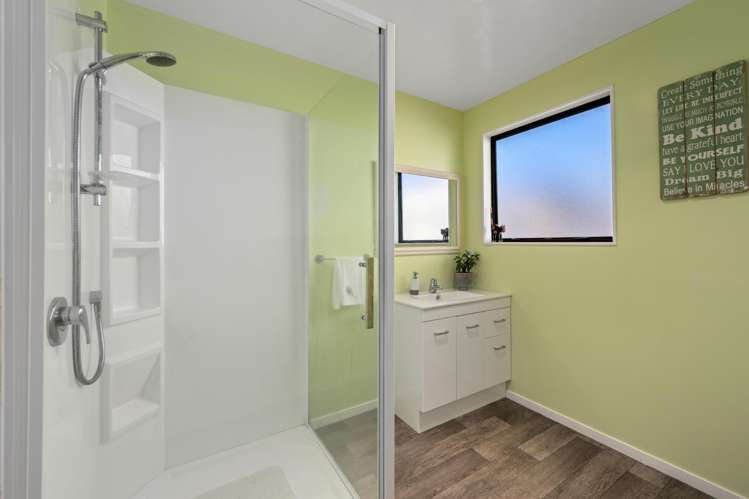 63 Brooklyn Drive Redwoodtown_11