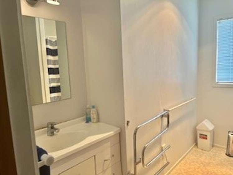 1/20 Reid Road New Lynn_6