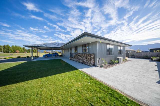 Furnished, Modern & Low Maintenance