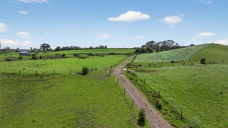 293 Ostrich Road Patumahoe_6