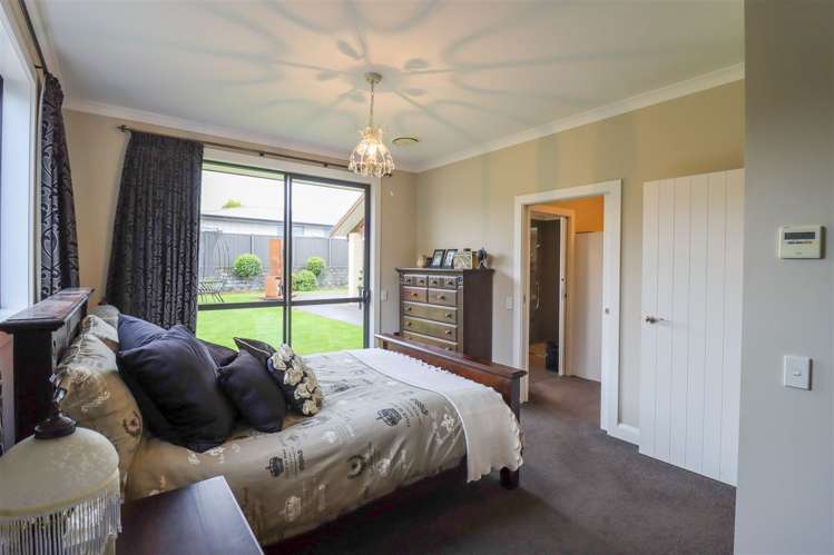 10 Meadowstone Street Gleniti_8