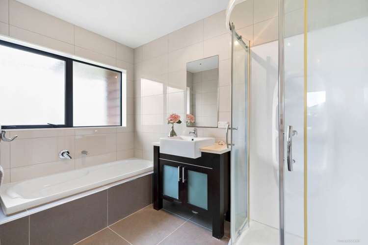 52 Lake Panorama Drive Henderson_6