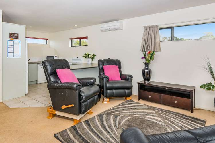 75 Girrahween Drive Totara Vale_6