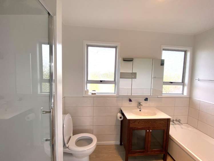 2A Lipscombe Crescent 10484_4
