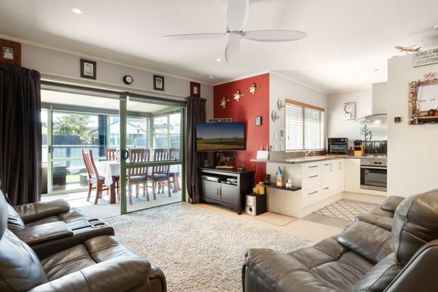 242a Range Road Papamoa_1