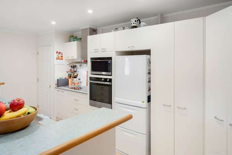 10 Linicro Place Wattle Downs_6