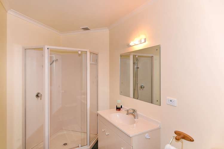 96 Templemore Drive Richmond_16