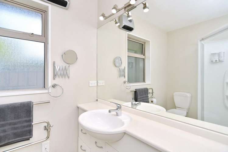 6 Bering Street Northwood_12