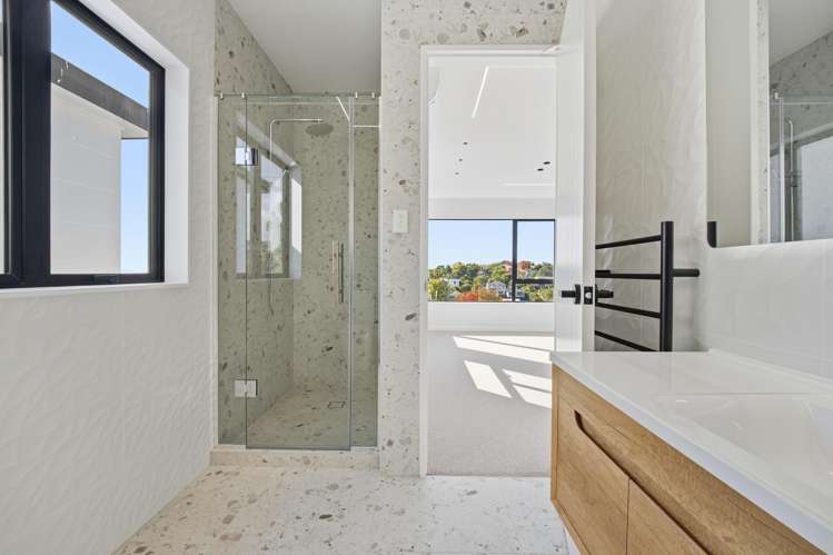 2/8 Park Rise Campbells Bay_6