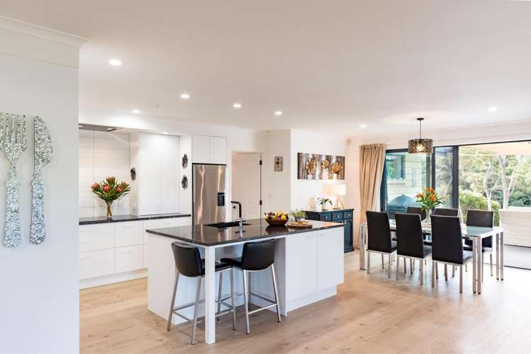 11 Spinnaker Point, Paihia_0