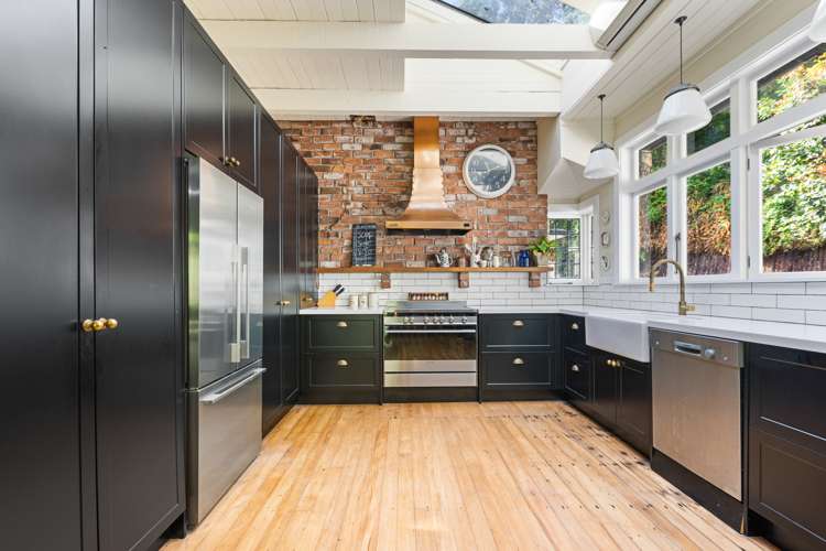 353 Devon Street West Lynmouth_3