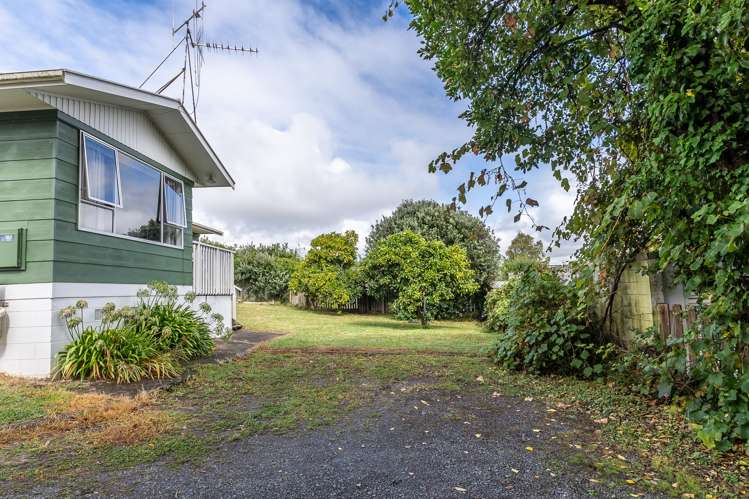 8 Norfolk Place Pukete_8
