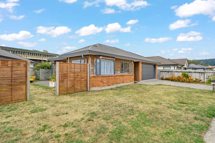 11 Talbot Grove Trentham_1