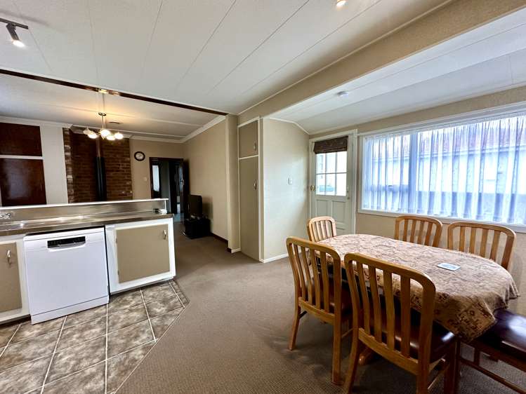 97 Wilton Street Windsor_5