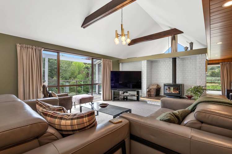 36 Beach Road Urenui_4