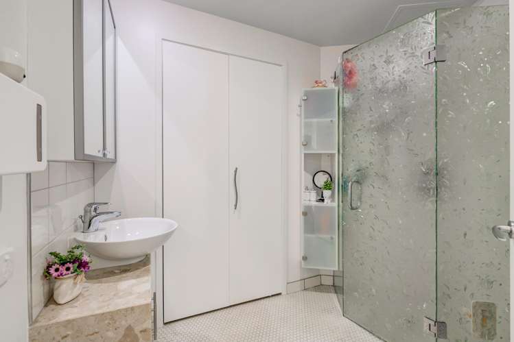 1110/11 Tamariki Avenue Orewa_7