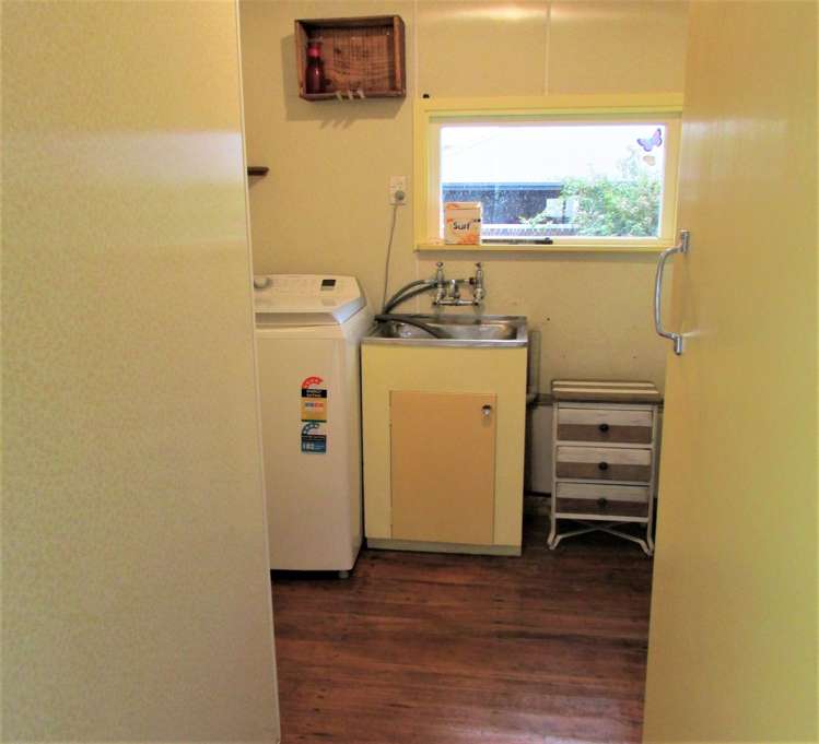 43 Palmerston Street Greymouth_17