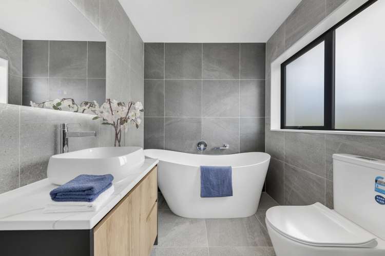 2a Ballyalton Crescent Flat Bush_22