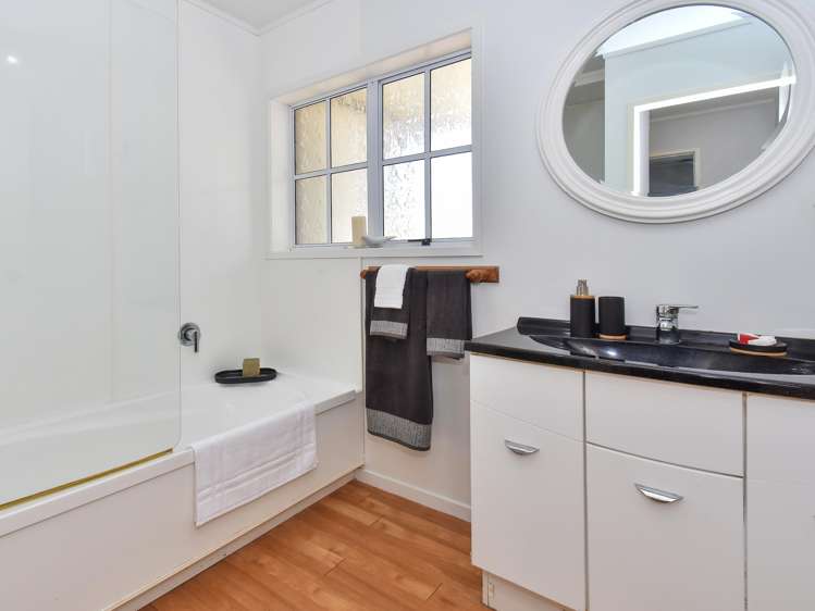 12 Tadley Court Goodwood Heights_15