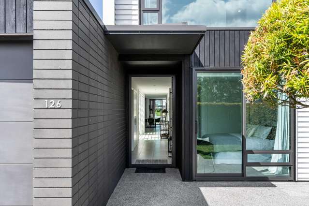 126 Motu Hei Pauanui_4