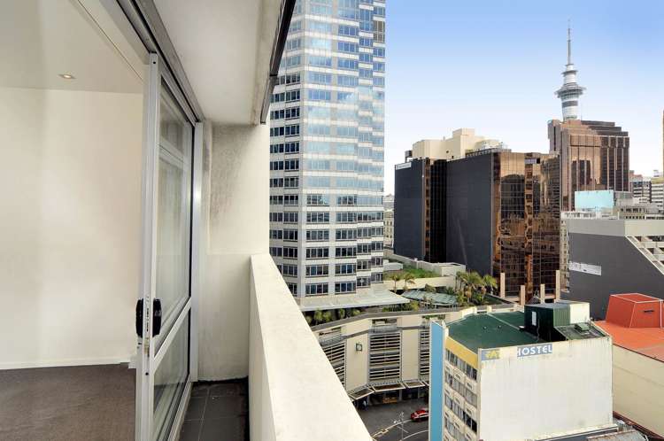 11F/16 Gore Street City Centre_8